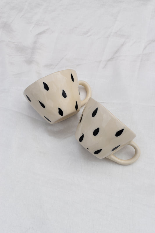 Black drop coffee mug