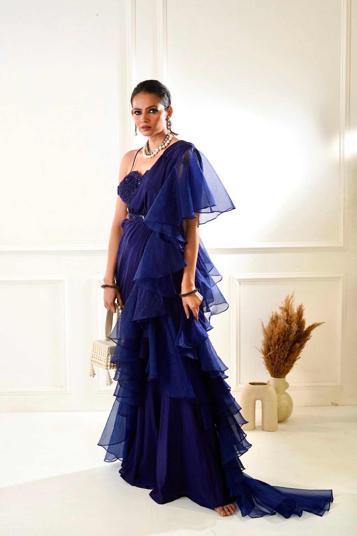 NIKASHA Navy ruffle Sree