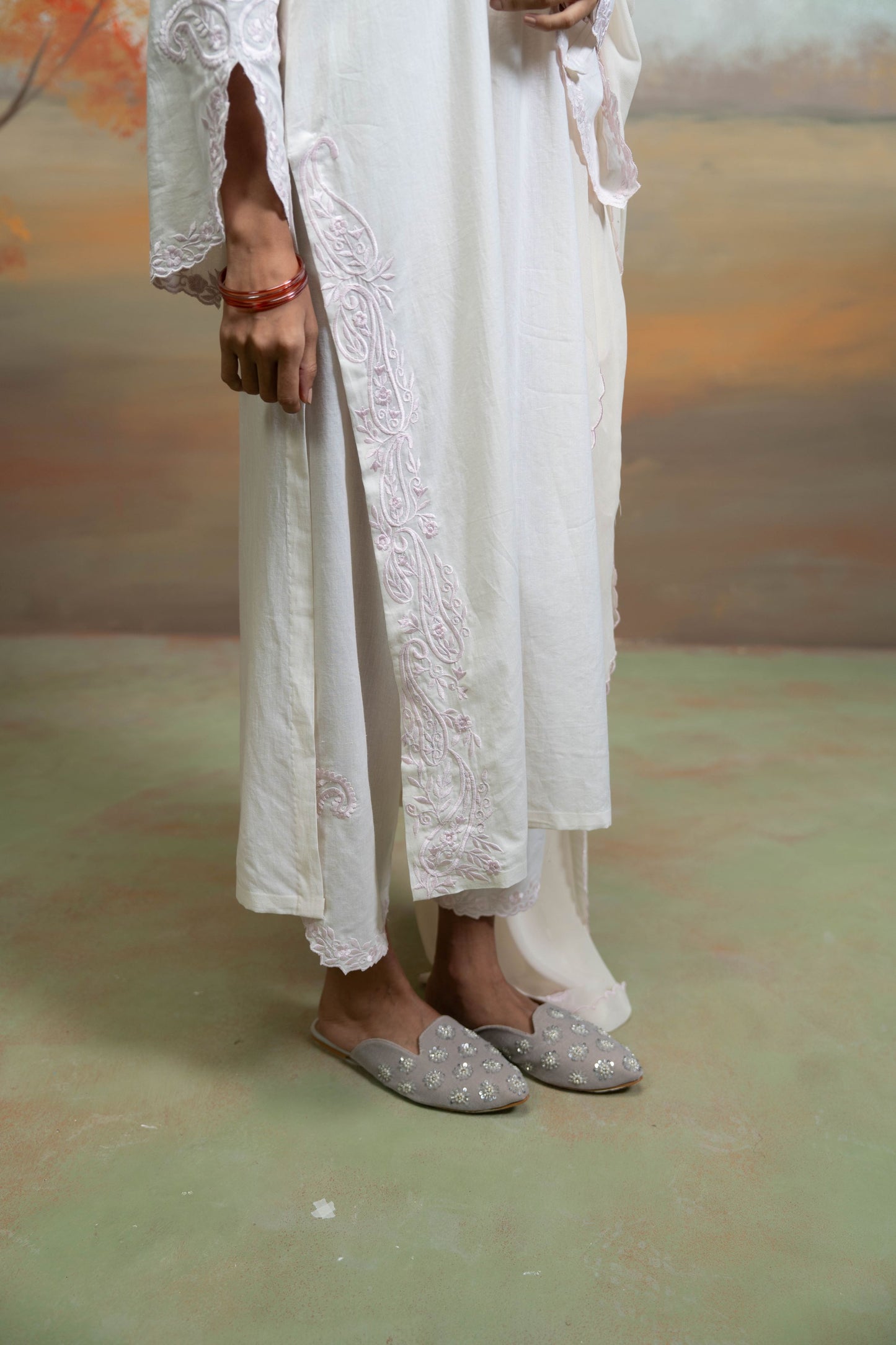 White & Pink Embroidery Cotton Silk & Georgette Kurta Set 3 Pcs