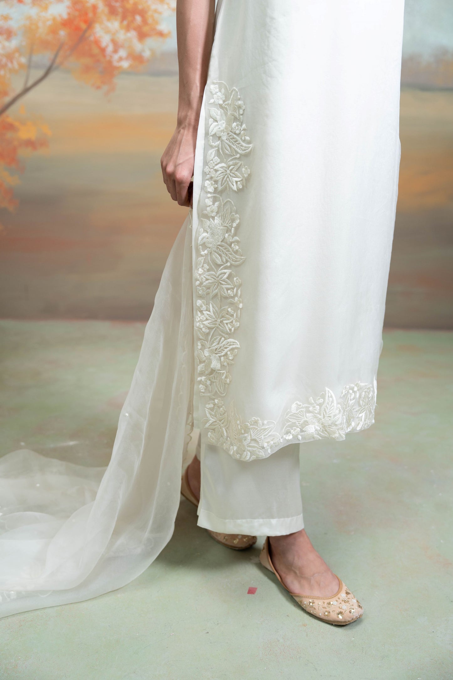 White Self Work Organza Kurta Set 3 Pcs