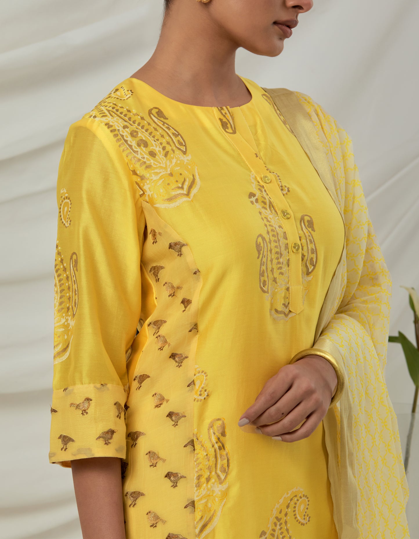Yellow Chanderi hand block printed kurta with embroidered panels