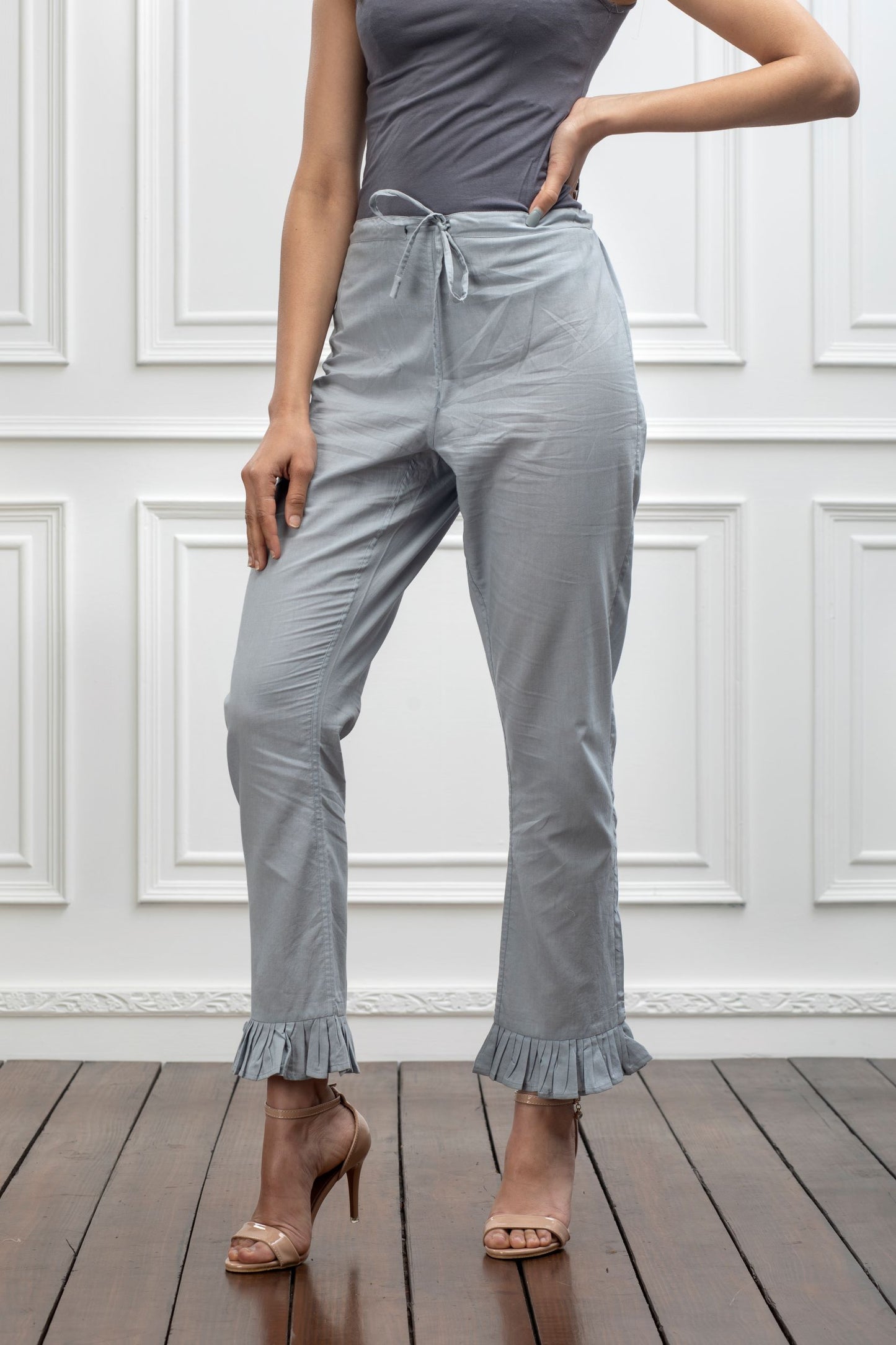 GREY CHANDERI