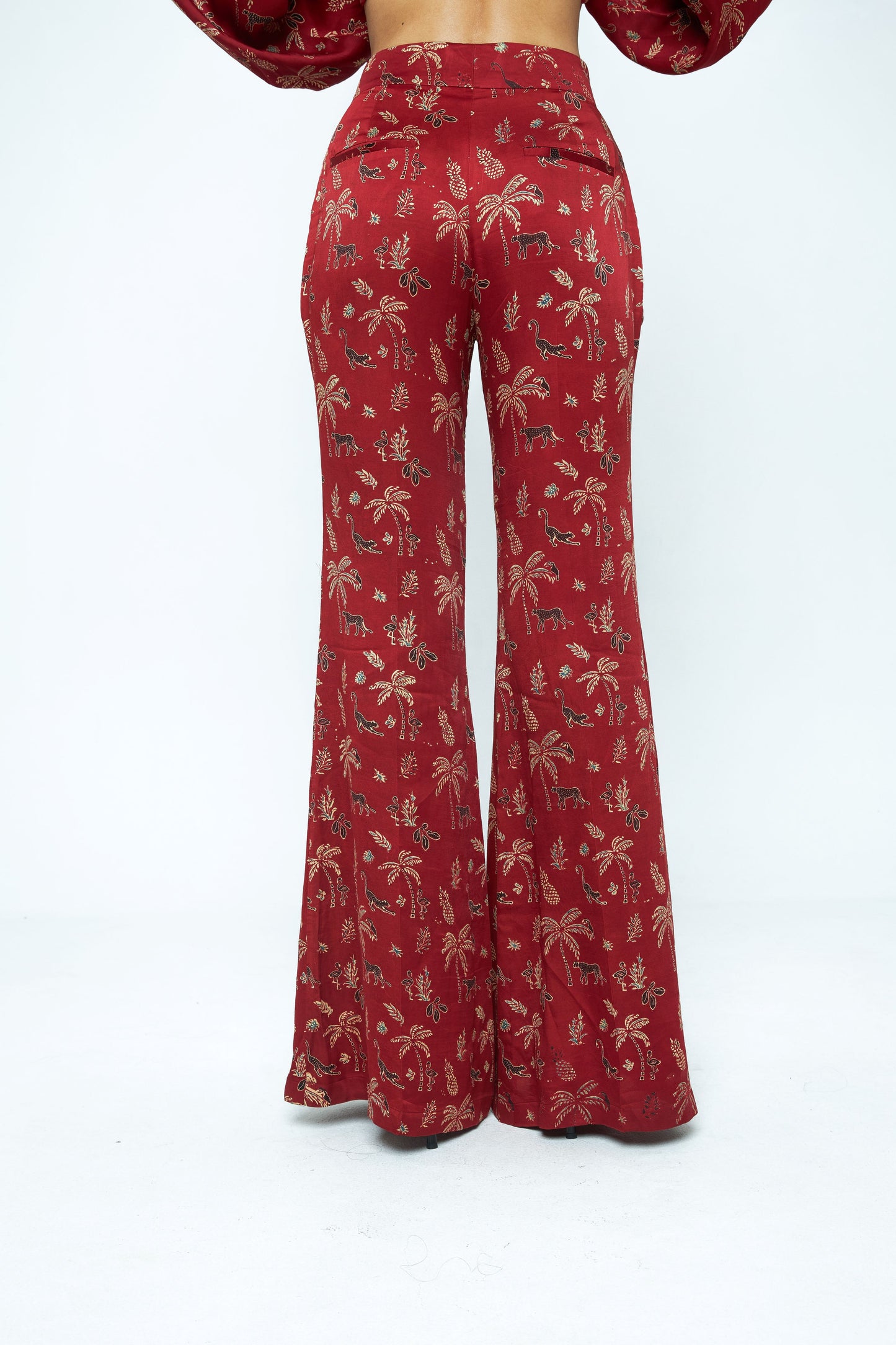THE FLARE PANTS