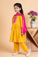 Load image into Gallery viewer, Girls yellow kurta payjama set
