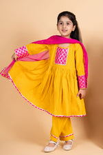 Load image into Gallery viewer, Girls yellow kurta payjama set
