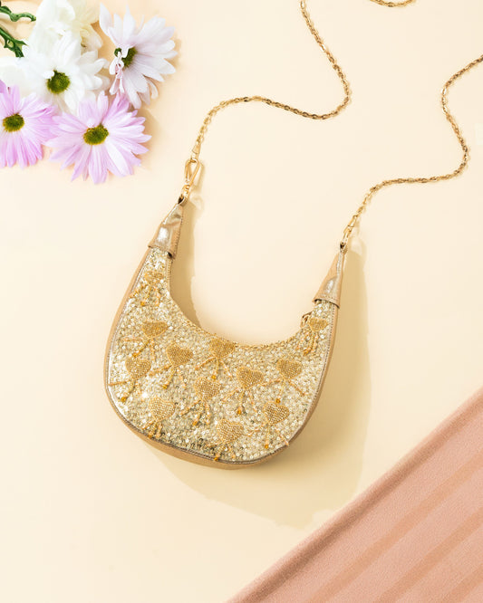 Half moon clutch
