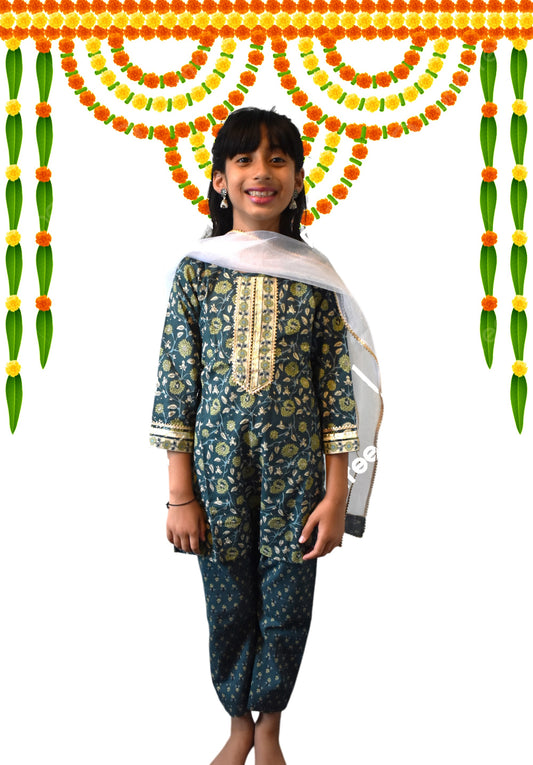 Chameli - Green floral kurta payjama