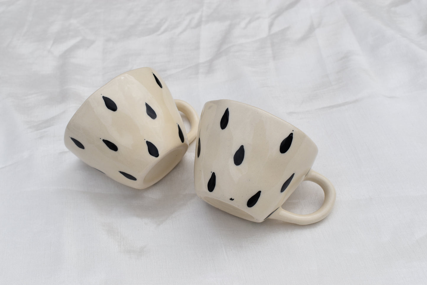 Black drop coffee mug