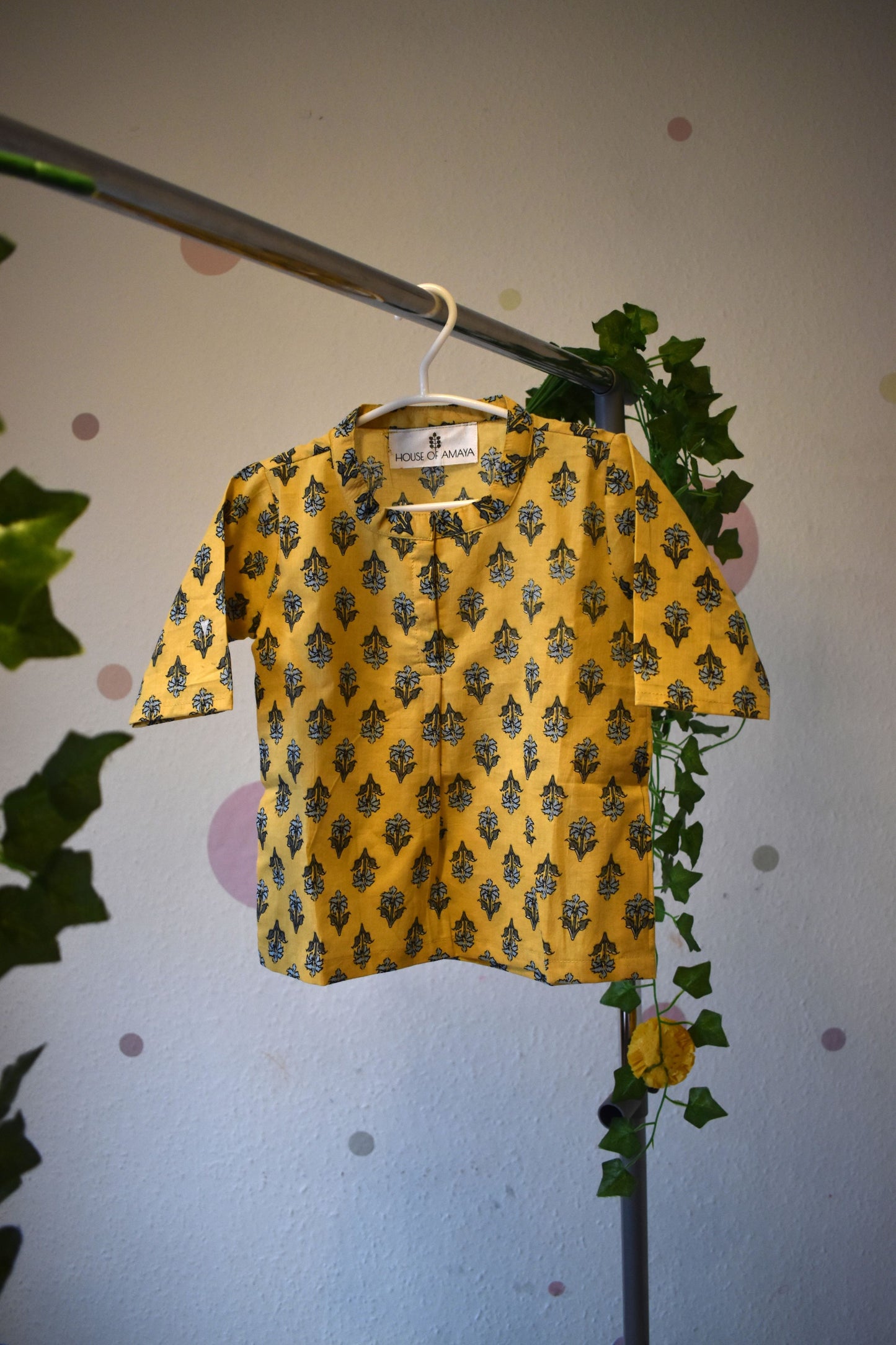 Beige Booti - Unisex floral tops for new born babies