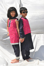Load image into Gallery viewer, Bhandhani Boys Set of 3 - Kurta Payjama and Jacket
