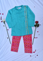 Load image into Gallery viewer, Boys blue and pink traditional kurta payjama set
