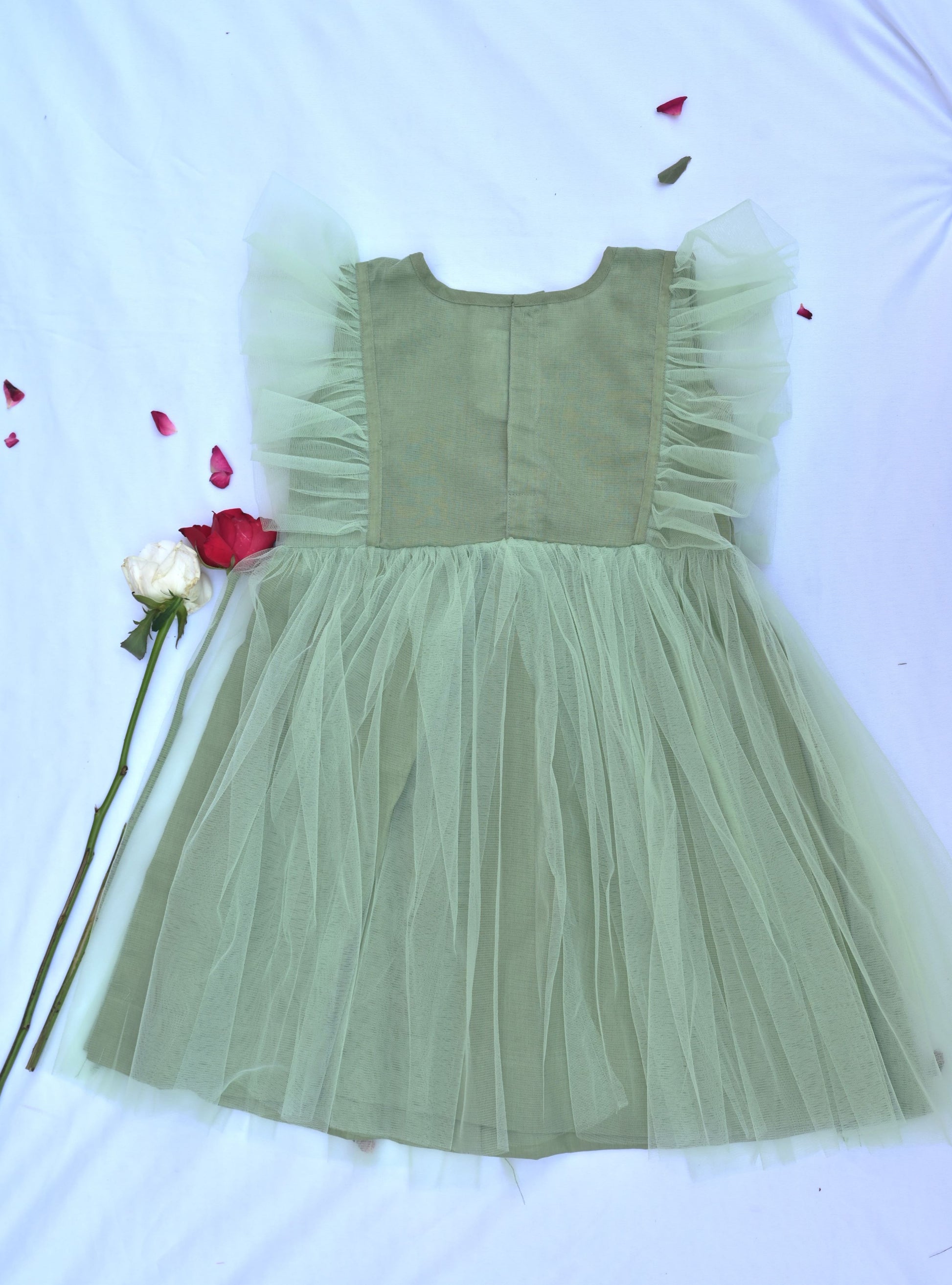 Pista green flare shoulder dress House of Amaya Pista green flare shoulder dress House of Amaya