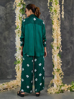 Load image into Gallery viewer, Green Bandhani Modal Satin Co-Ord Set
