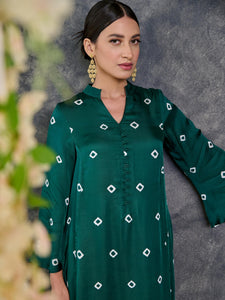 Green Bandhani Modal Satin Kurta-Pant (Set Of 2)