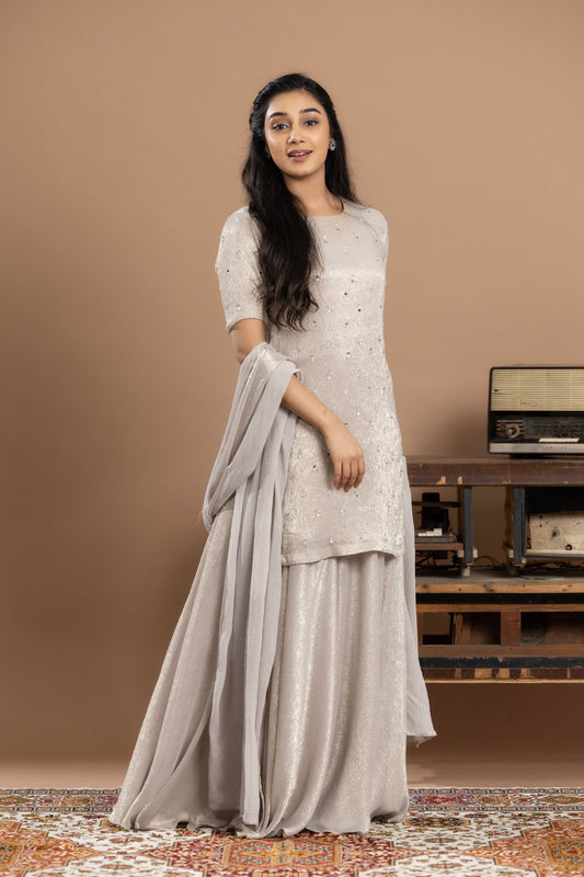 Rivaaj Organza short kurta, gharara & dupatta - Silver