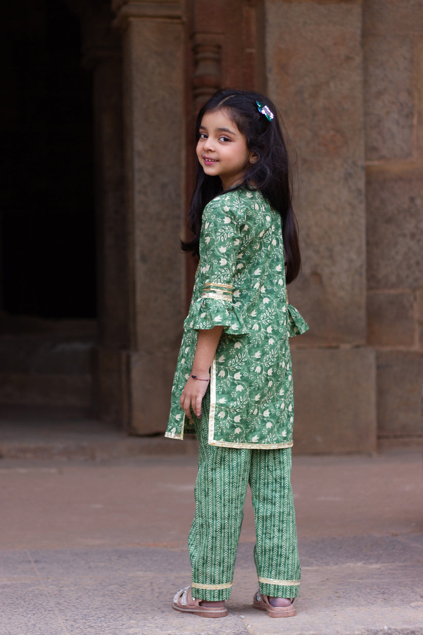 Amba - green suit for little girls