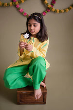Load image into Gallery viewer, Tiya - A Parrot Ethnic Kurta Payjama for girls

