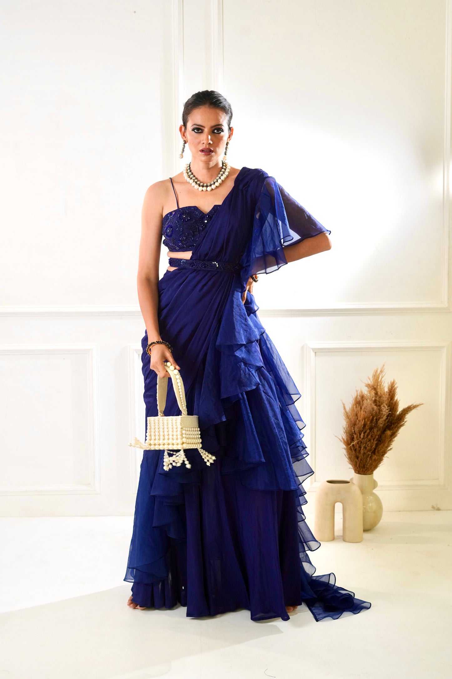 NIKASHA  Navy ruffle Sree