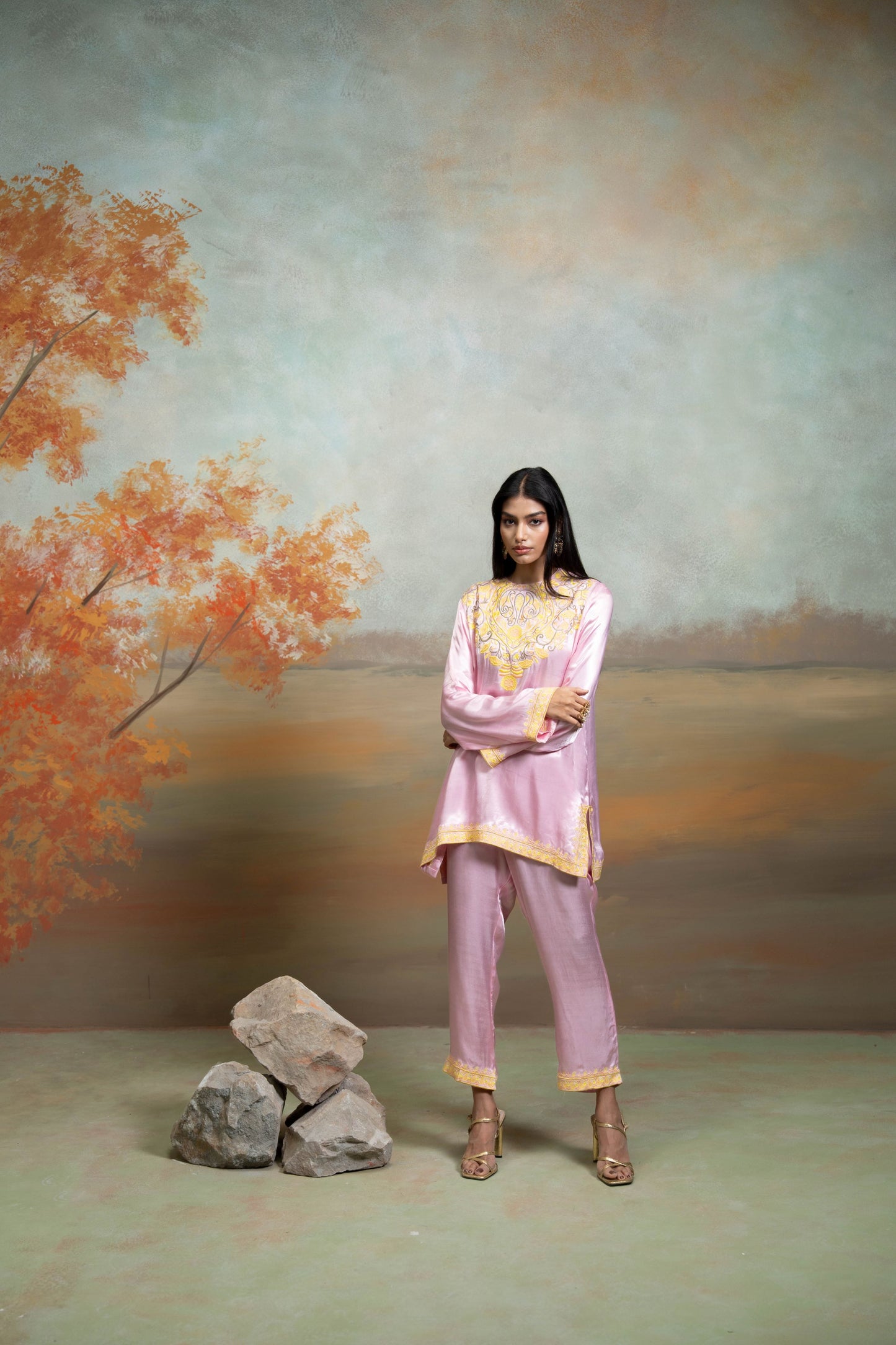 Pink Kashmiri Embroidery Cotton Silk Kurta 2 Pc