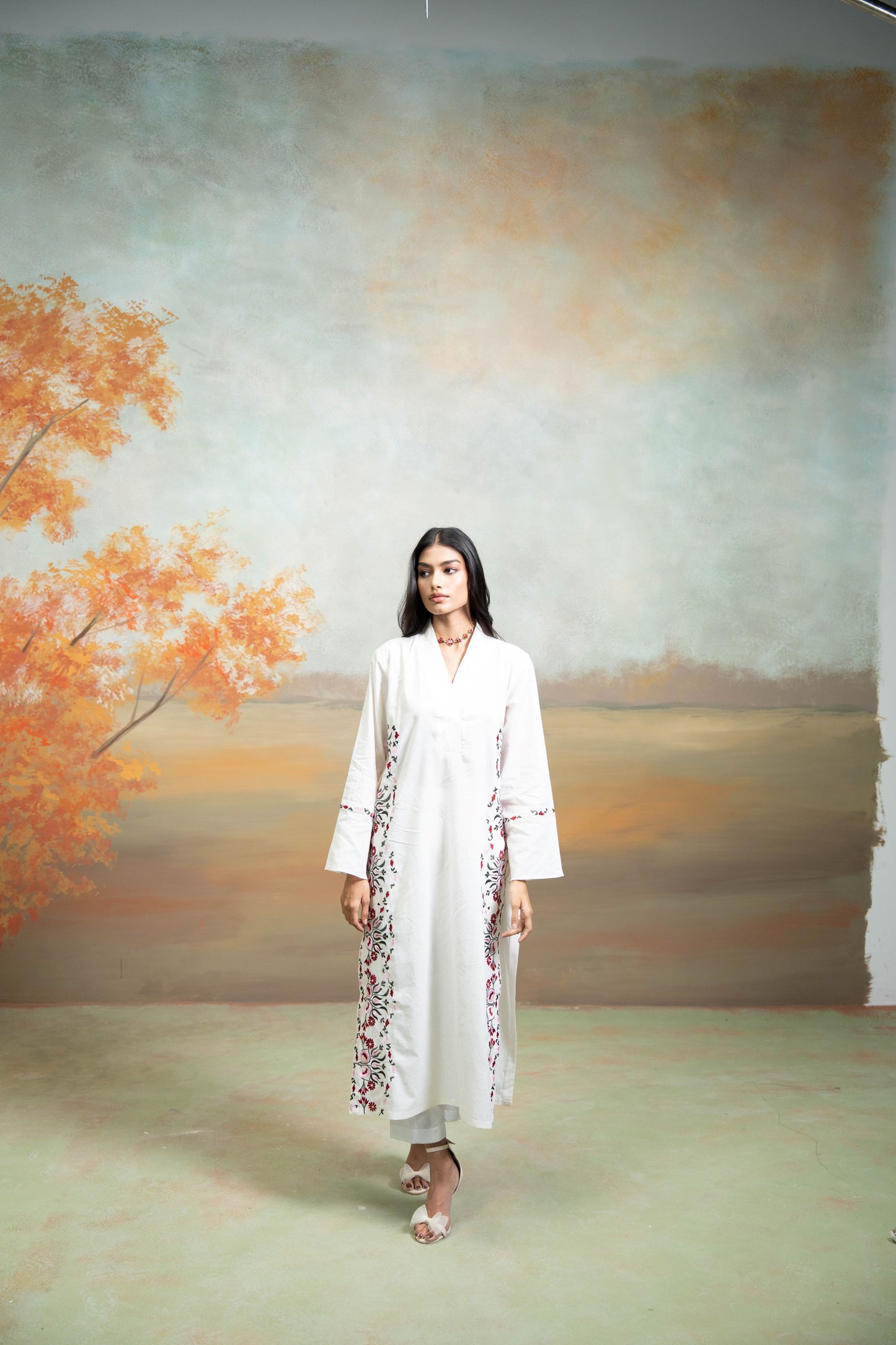 Off White Embroidery Cotton Silk Kurta 2 Pc
