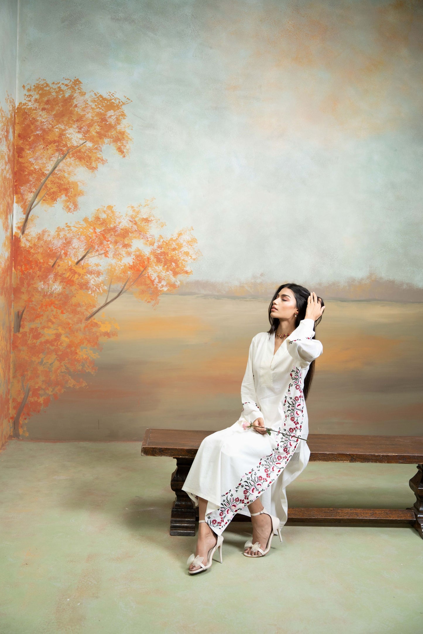 Off White Embroidery Cotton Silk Kurta 2 Pc