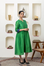 Load image into Gallery viewer, Bottle green chanderi dress
