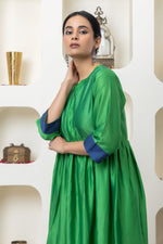 Load image into Gallery viewer, Bottle green chanderi dress
