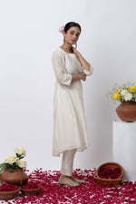 Load image into Gallery viewer, OFF WHITE HAND EMBROIDERED KURTA SET
