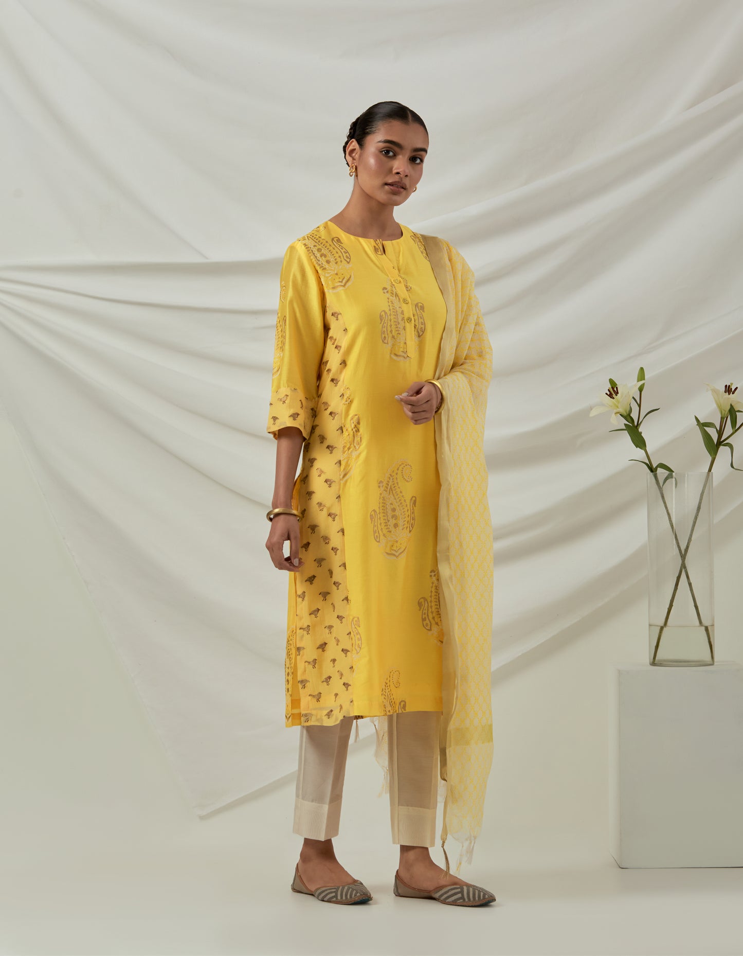 Yellow Chanderi hand block printed kurta with embroidered panels