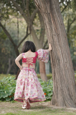 Load image into Gallery viewer, Varahai Organza Lehenga
