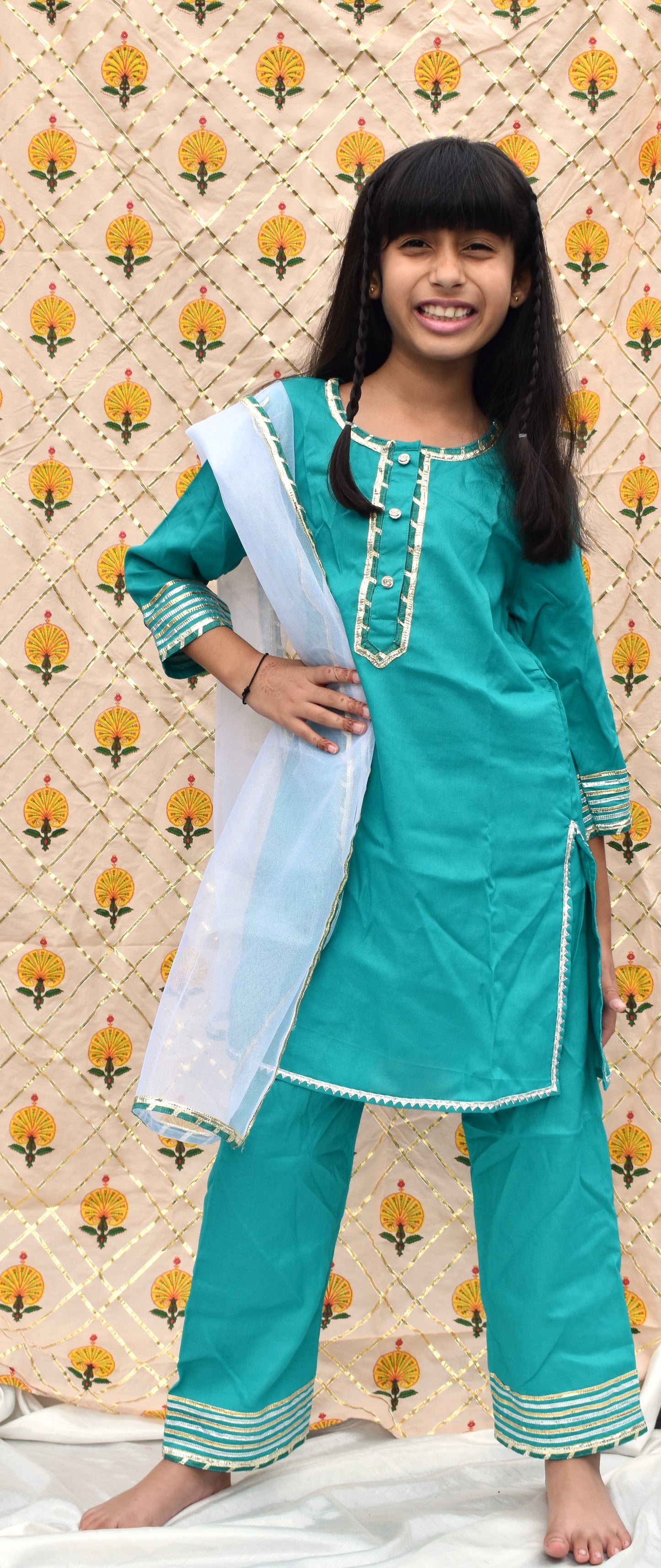 Amber : Blue green suit for girls