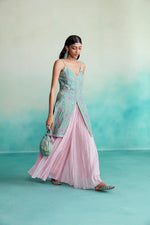 Load image into Gallery viewer, Celestial kurta sharara set - Mint Hand Embroidered Kurta with Orchid Pink gathered Skirt

