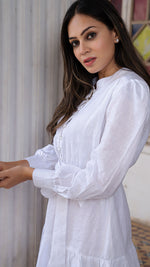 Load image into Gallery viewer, SANIA PURE LINEN DRESS IN WHITE
