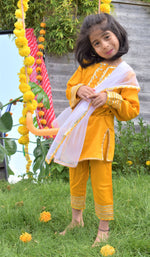 Load image into Gallery viewer, Manjal suit for little girls
