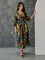 Load image into Gallery viewer, Frida Black Loose Fit Dress With Belt
