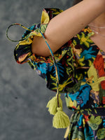 Load image into Gallery viewer, Frida Black Loose Fit Dress With Belt
