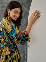 Load image into Gallery viewer, Frida Black Loose Fit Dress With Belt
