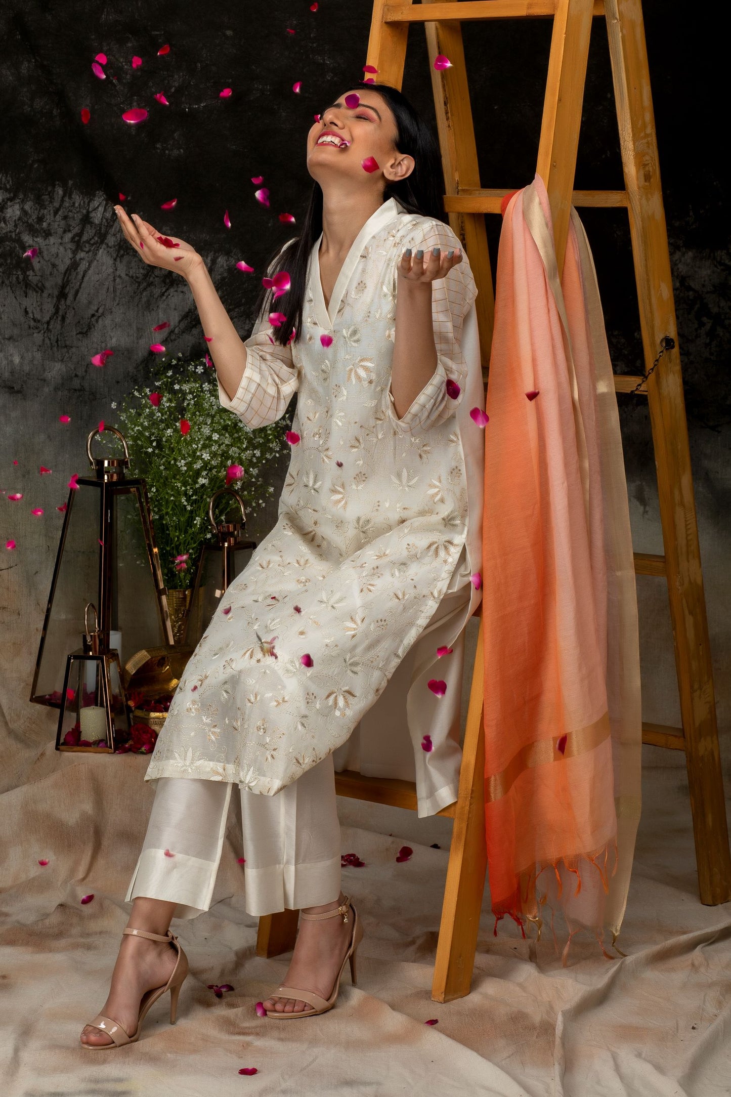 Handwoven Cotton Chanderi Shaded Dupatta with Zari Trims