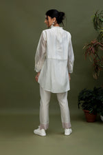 Load image into Gallery viewer, Chanderi Long Top with Handwoven Cotton Chanderi Stripes
