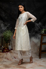 Load image into Gallery viewer, Round Neck Chanderi Buti and Checks Kurta with Hand Embroidery Trims
