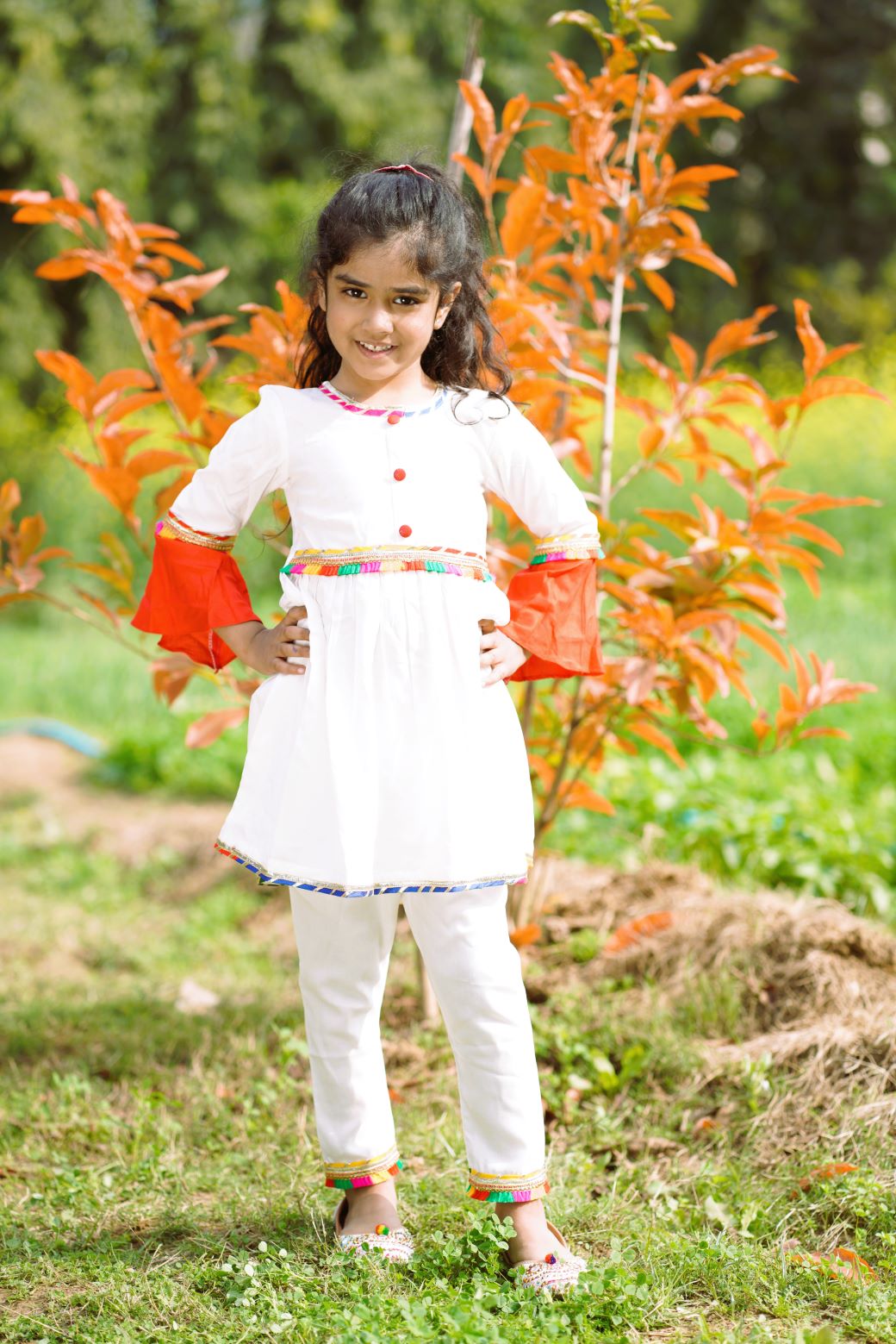 Buy White Silk Kurta Set for 3-4 Year Girls Online from Indian Luxury  Designers 2023