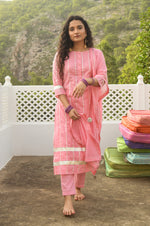 Load image into Gallery viewer, Swara Pink Kurta-Pant Set
